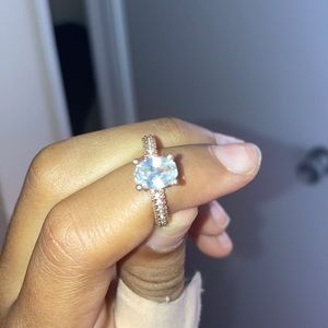 gold and diamond ring